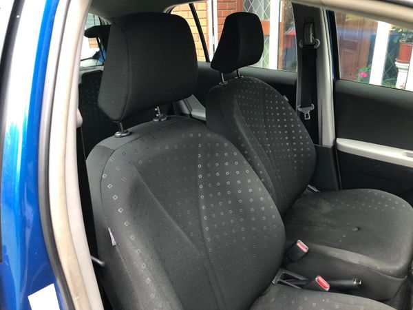 Toyota Yaris Hatchback, Petrol, 2008, Blue