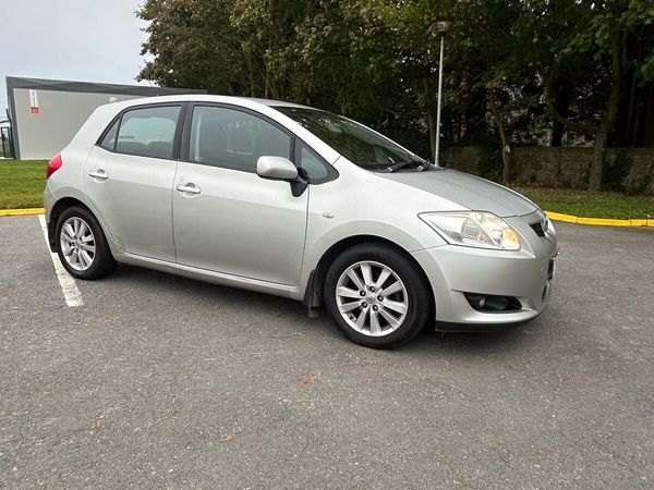 Toyota Auris Hatchback, Petrol, 2008, Silver