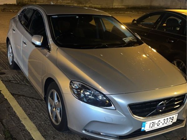 Volvo V40 Hatchback, Diesel, 2013, Silver
