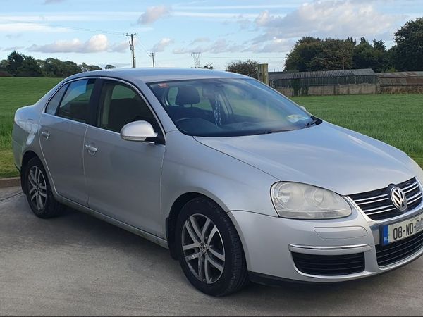 Volkswagen Jetta Saloon, Diesel, 2008, Silver