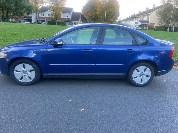 Volvo S40 Saloon, Diesel, 2009, Blue