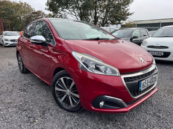 Peugeot 208 Hatchback, Petrol, 2016, Red