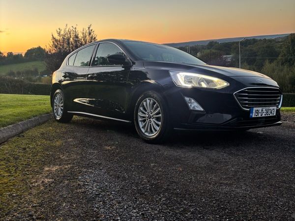 Ford Focus Hatchback, Petrol, 2019, Black