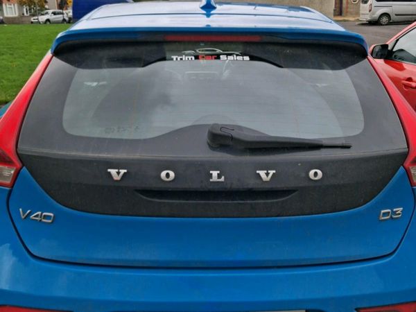 Volvo V40 Hatchback, Diesel, 2016, Blue