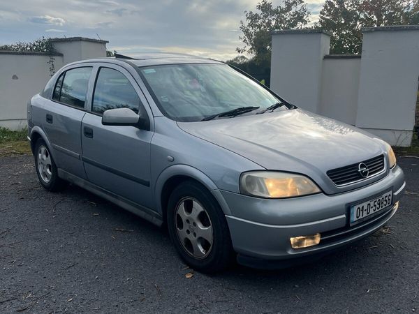 Opel Astra Hatchback, Petrol, 2001, Silver