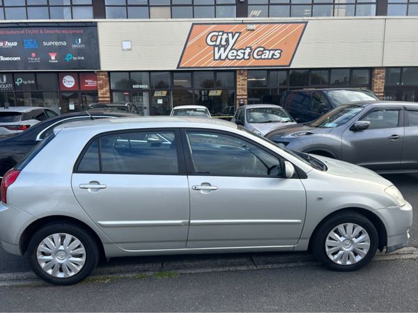 Toyota Corolla Hatchback, Petrol, 2006, Silver