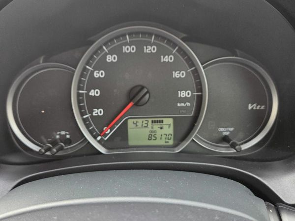 Toyota Vitz Hatchback, Petrol, 2014, Silver
