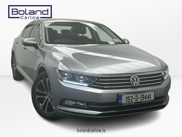 Volkswagen Passat Saloon, Diesel, 2019, Grey