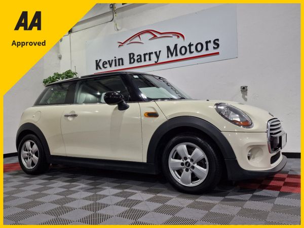 Mini Cooper Hatchback, Petrol, 2014, White