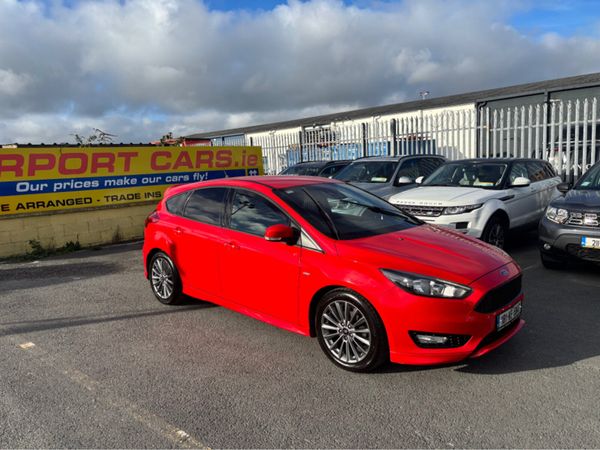 Ford Focus Hatchback, Diesel, 2018, Red