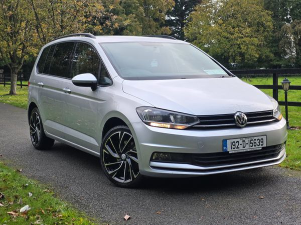 Volkswagen Touran MPV, Diesel, 2019, Grey
