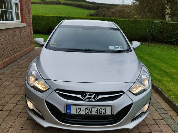Hyundai i40 Saloon, Diesel, 2012, Silver