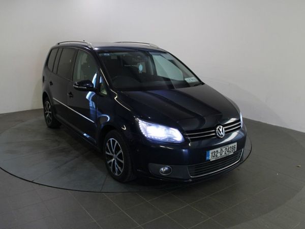 Volkswagen Touran MPV, Petrol, 2013, Blue