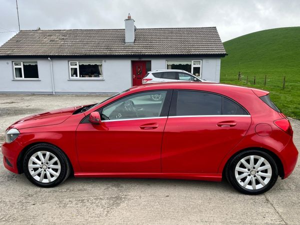 Mercedes-Benz A-Class Hatchback, Diesel, 2015, Red
