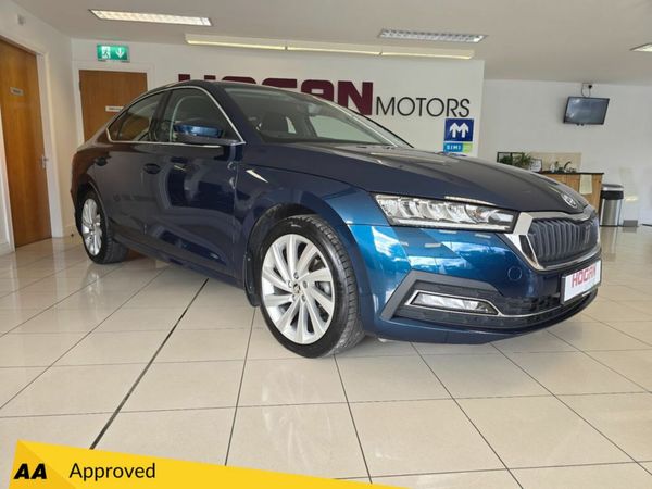 Skoda Octavia Saloon, Diesel, 2021, Blue