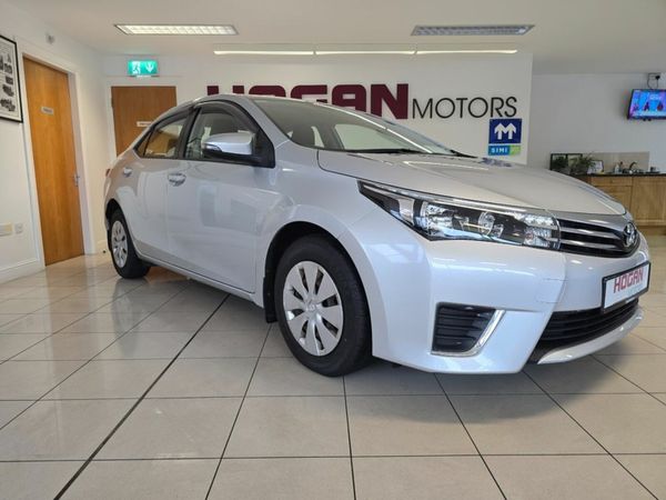 Toyota Corolla Saloon, Diesel, 2016, Silver