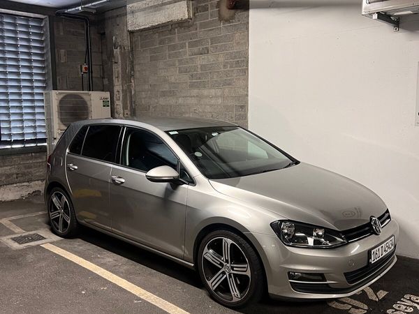 Volkswagen Golf Estate, Diesel, 2016, Silver