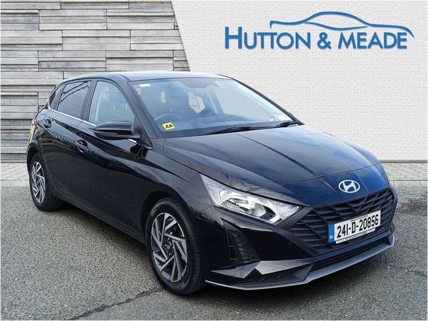 Hyundai i20 Hatchback, Petrol, 2024, Black