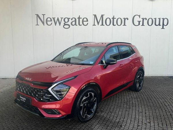 Kia Sportage MPV, Diesel Hybrid, 2022, Red