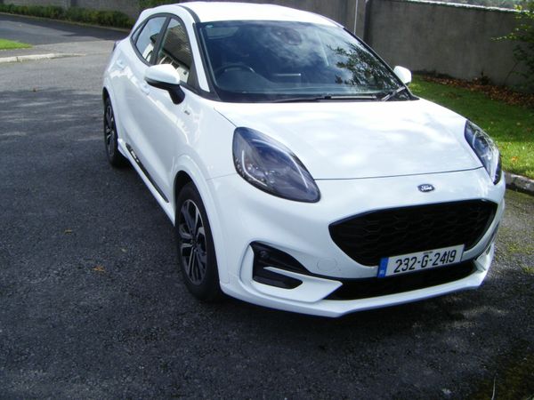 Ford Puma Hatchback, Petrol, 2023, White