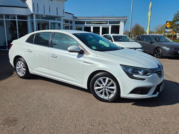 Renault Megane Saloon, Diesel, 2017, White