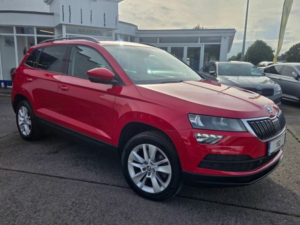 Skoda Karoq Estate, Diesel, 2018, Red