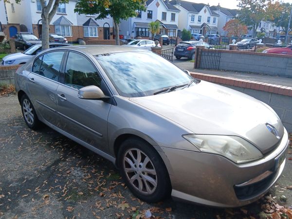 Renault Laguna Hatchback, Diesel, 2009, Gold