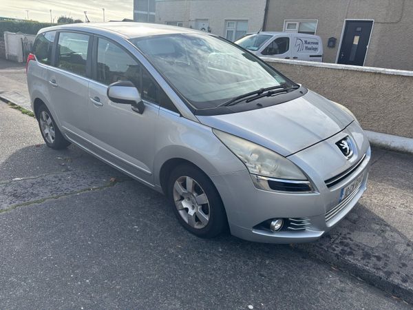 Peugeot 5008 MPV, Diesel, 2010, Silver