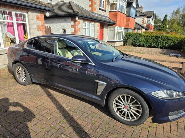 Jaguar XF Saloon, Diesel, 2014, Blue