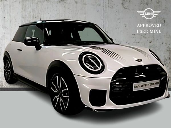 Mini Cooper Hatchback, Petrol, 2025, White