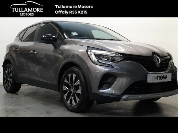 Renault Captur Hatchback, Petrol, 2023, Grey