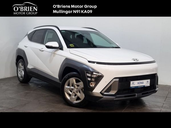 Hyundai KONA Hatchback, Petrol, 2025, 