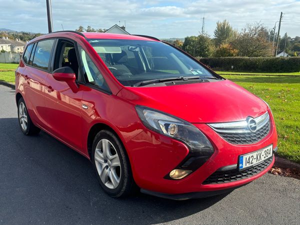 Opel Zafira MPV, Diesel, 2014, Red