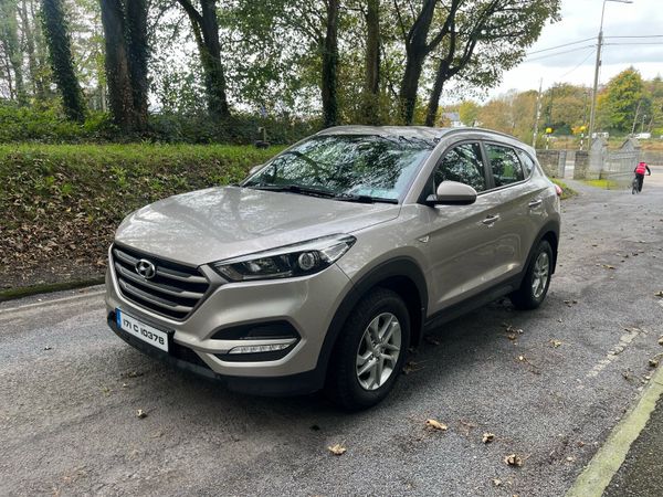 Hyundai Tucson SUV, Diesel, 2017, White