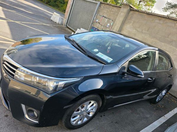 Toyota Corolla Saloon, Diesel, 2016, Black