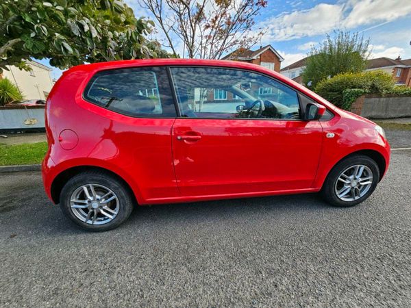 Volkswagen up! Hatchback, Petrol, 2014, Red