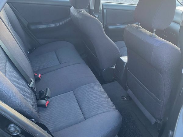 Toyota Corolla Hatchback, Petrol, 2004, Black