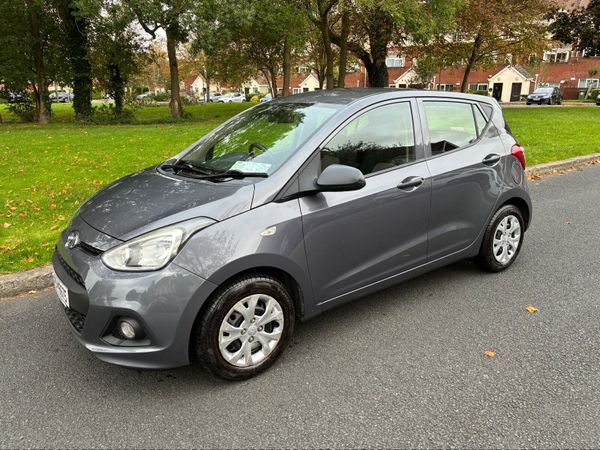 Hyundai i10 Hatchback, Petrol, 2015, Grey