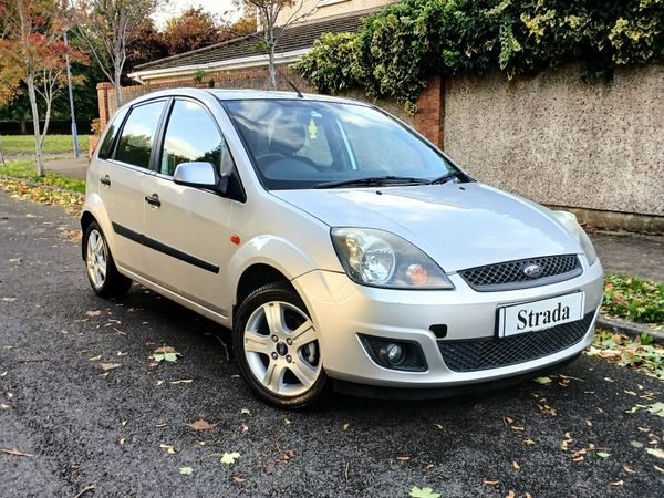 Ford Fiesta Hatchback, Petrol, 2006, Silver