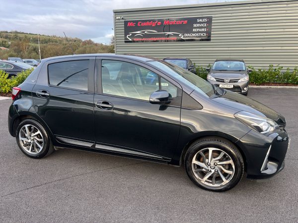 Toyota Yaris Hatchback, Petrol, 2019, Black