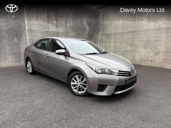 Toyota Corolla Saloon, Diesel, 2014, Bronze