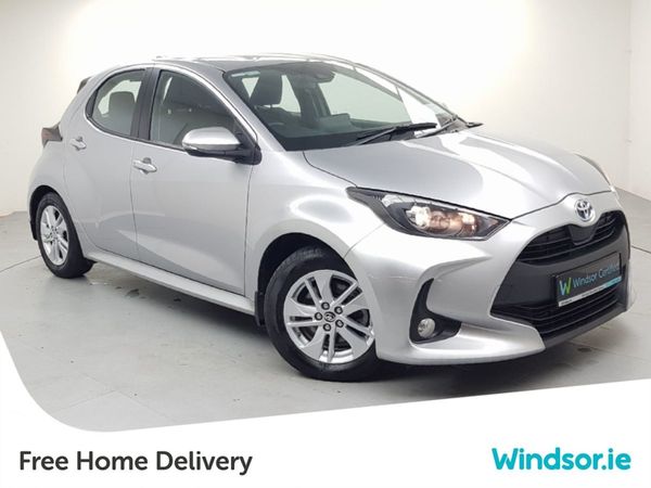 Toyota Yaris Hatchback, Petrol Hybrid, 2022, Grey