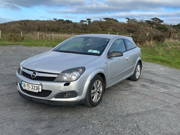 Opel Astra Hatchback, Diesel, 2008, Silver