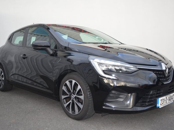Renault Clio Hatchback, Petrol, 2023, Black