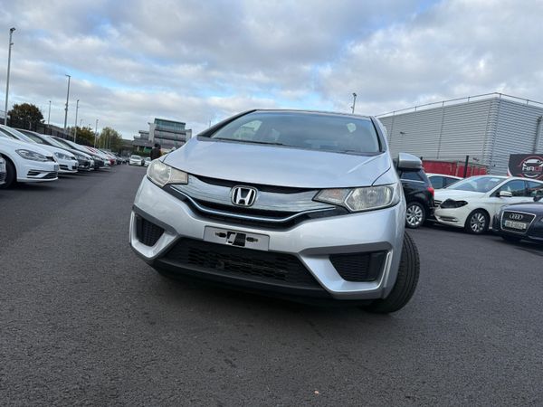 Honda Fit Hatchback, Petrol Hybrid, 2015, Silver