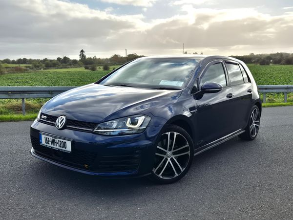 Volkswagen Golf Hatchback, Diesel, 2016, Blue