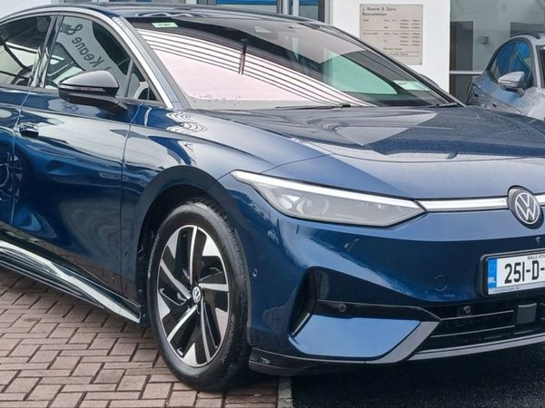 Volkswagen ID.7 Hatchback, Electric, 2025, Blue