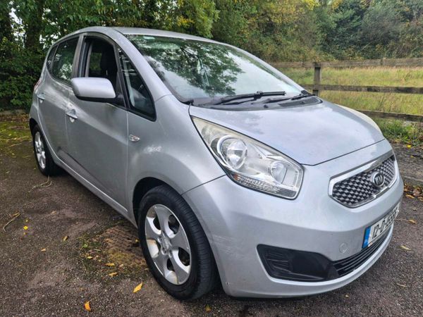 Kia Venga MPV, Diesel, 2012, Silver