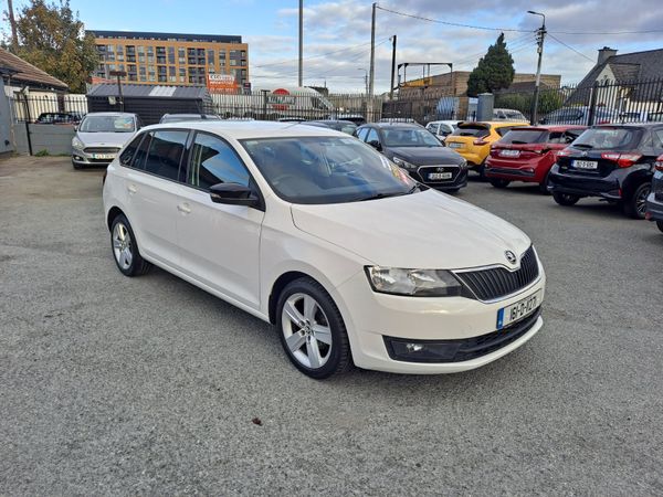 Skoda Rapid Hatchback, Diesel, 2016, White
