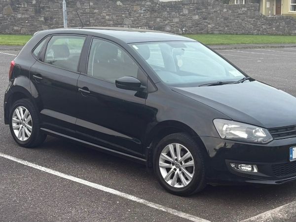 Volkswagen Polo Hatchback, Petrol, 2014, Black